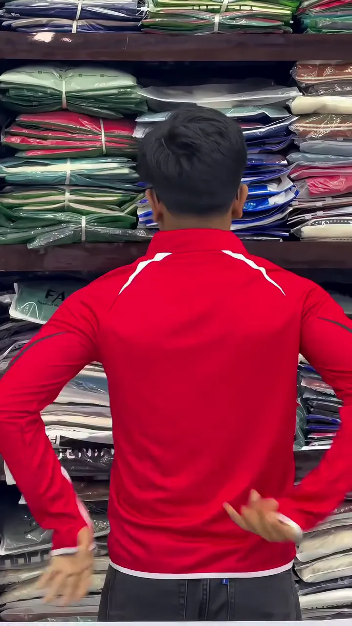Menβs Full Sleeve Polo T-Shirt with Chain Collar - Image 4