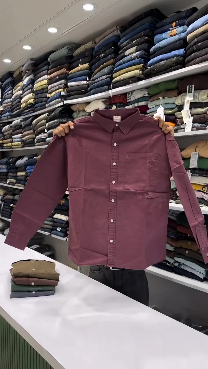 Men Slim Fit Solid Spread Collar Pure Cotton Casual Shirt